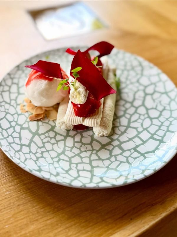 Un autre plat par G. Coppin, chef au restaurant la Hotte à Dieulefit